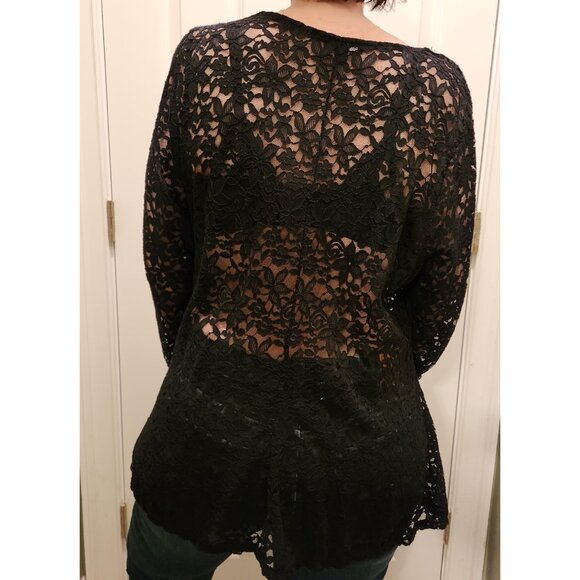 Elegant Black Lace Women's Top - Picture 5 of 12